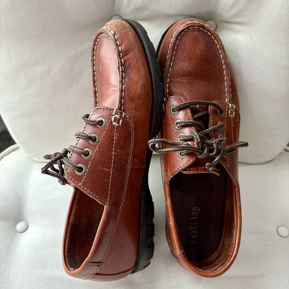 Eastland Women’s Tan Leather Loafer - Picture 8 of 9